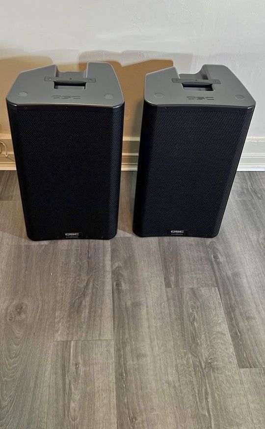 QSC K12.2 Speakers
