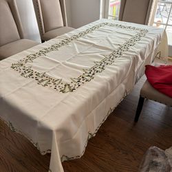 White Christmas Tablecloth 