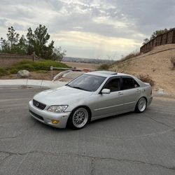 2003 Lexus IS