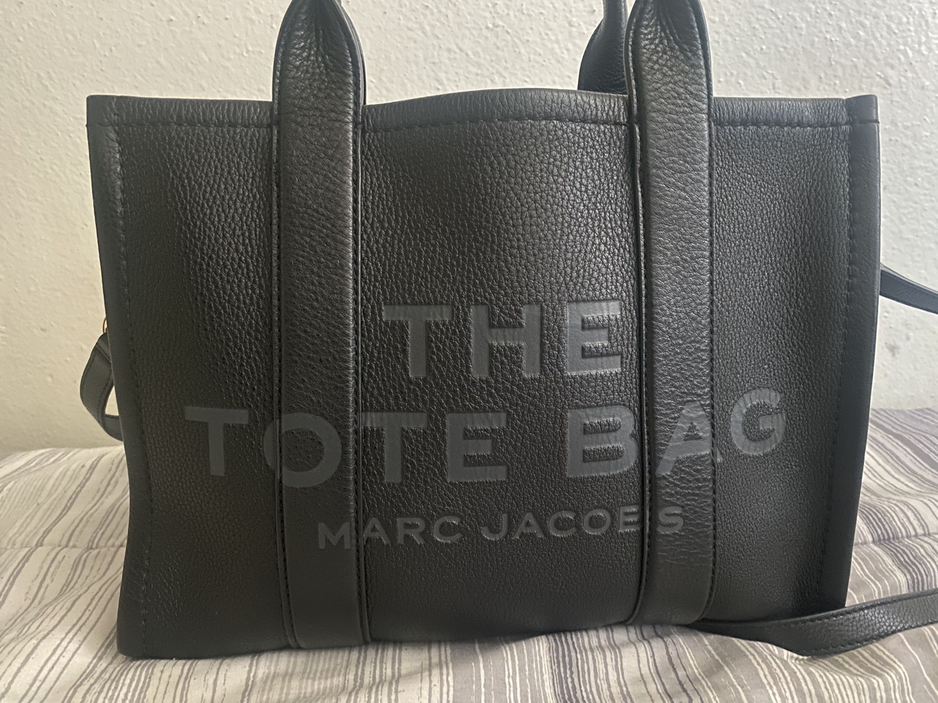 Marc Jacobs Little Big Shot Tote for Sale in West Los Angeles, CA - OfferUp