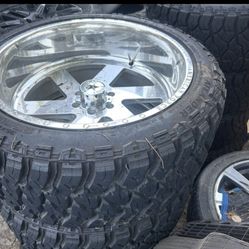 24x12 on 35 tires 6 lug chevy