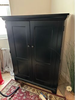 TV Armoire