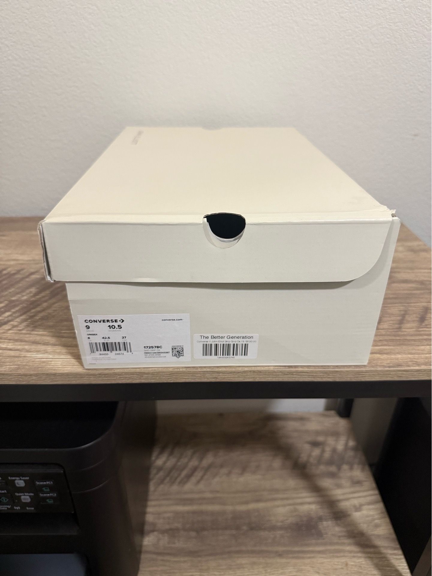 John Elliott Converse Sz 9