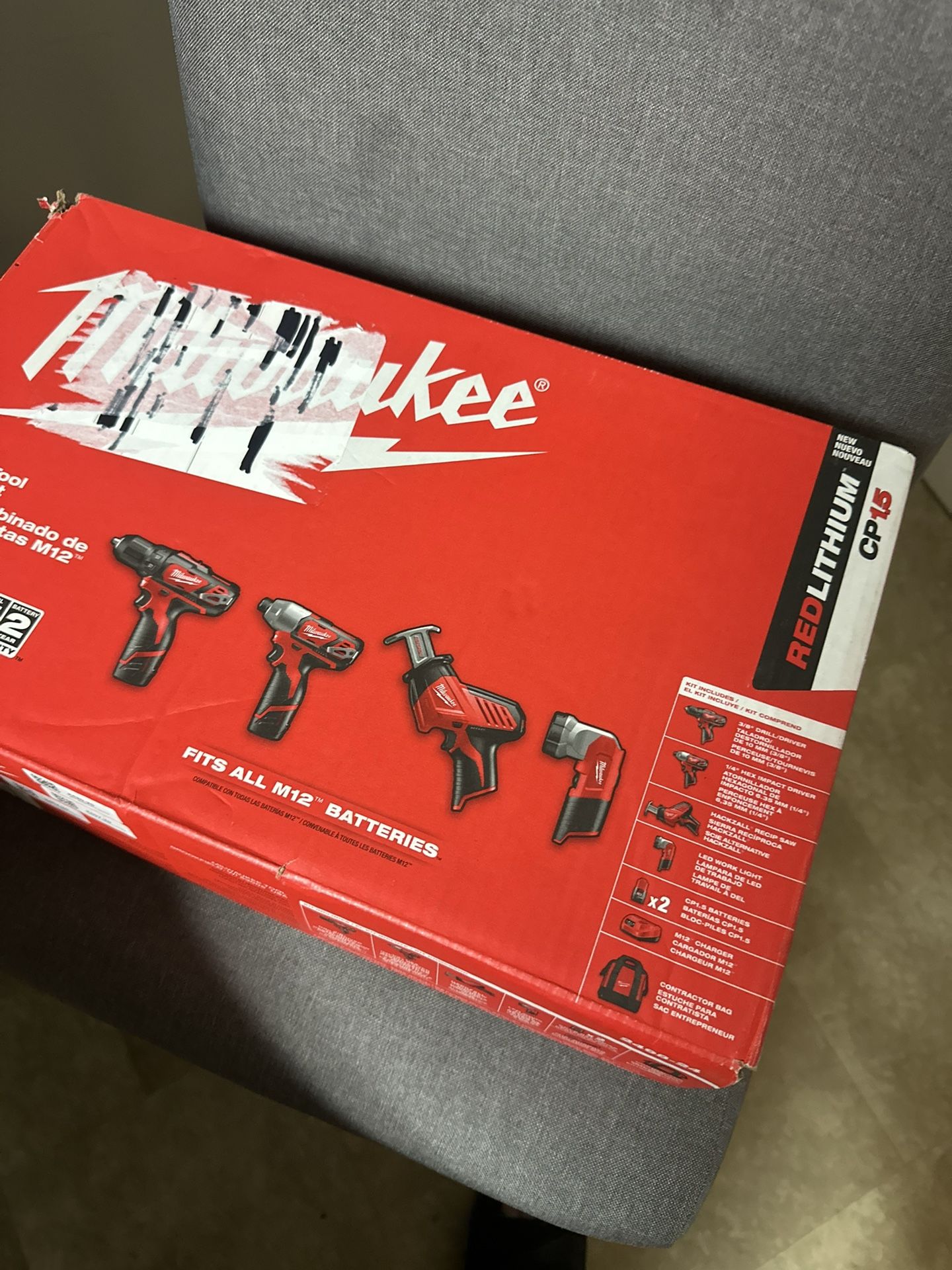 M12 Miluakee Drill Set