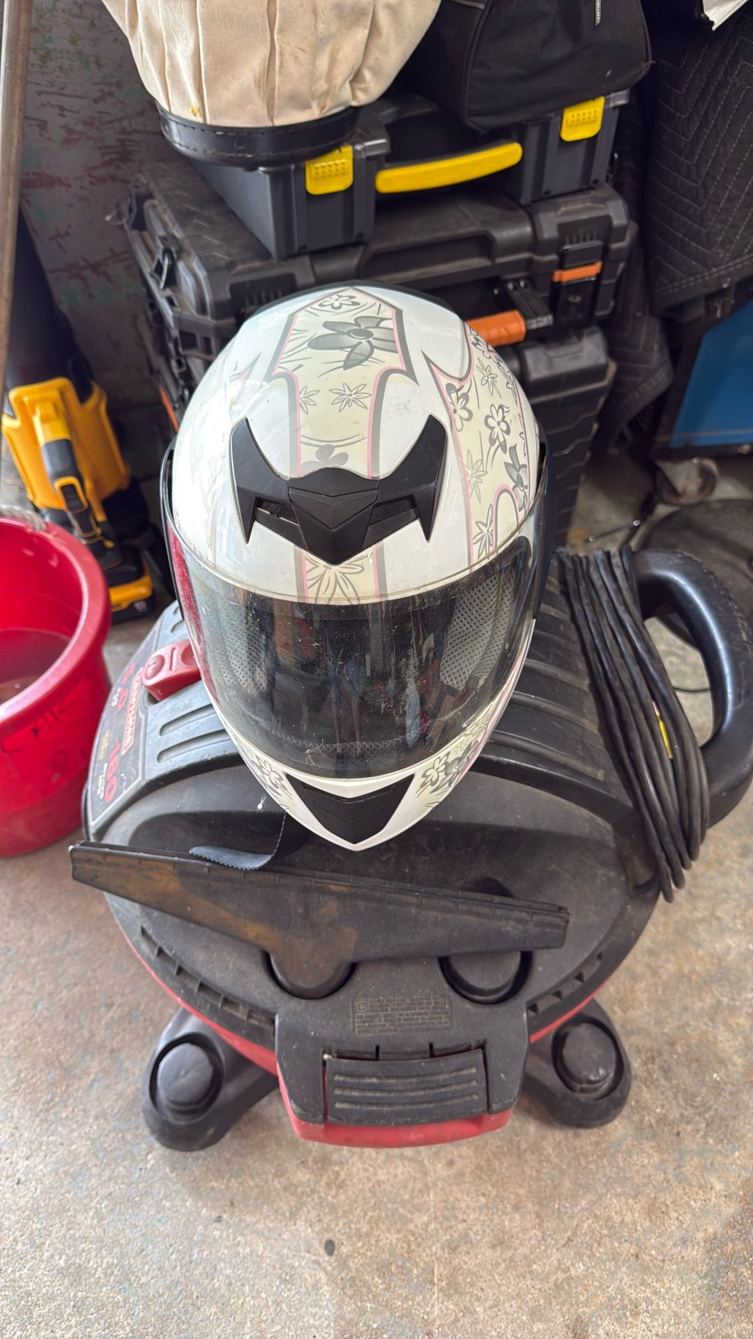 Youth medium helmet
