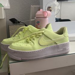 Nike 