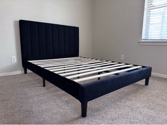BRAND NEW TWIN/FULL/QUEEN SIZE VELVET PLATFORM BED WITH PLUSH MATTRESS (FREE DELIVERY)