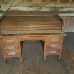 1920 ‘s Oak Rolltop Desk