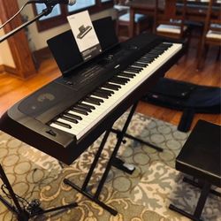 Yamaha DGX-670 Digital Piano