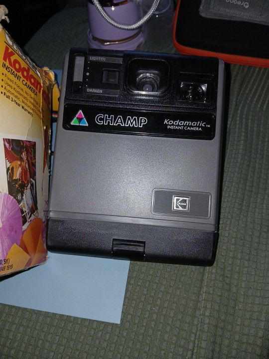 Instant Camera