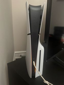 Ps5 slim for sale with controller and hdmi cord