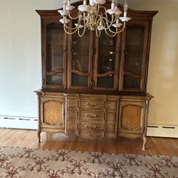 Thomasville China Cabinet 