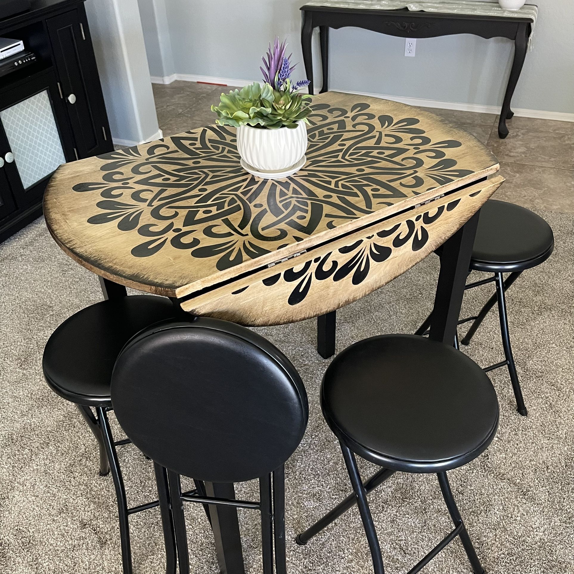 Today!! 5 Piece Drop Leaf Table Set