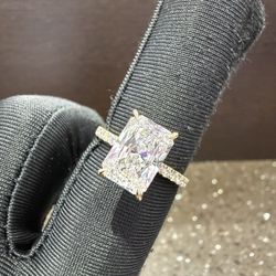 3.57 CT Radiant Cut Lab Diamond 14KTYG Engagement Ring
