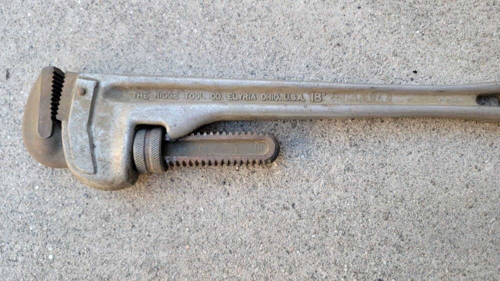 The Ridge Tool Co Pipe Wrench
