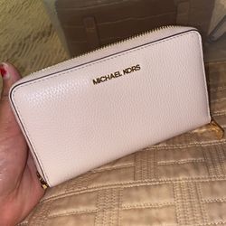 New Women’s Wallet Michael Kors  Authentic 