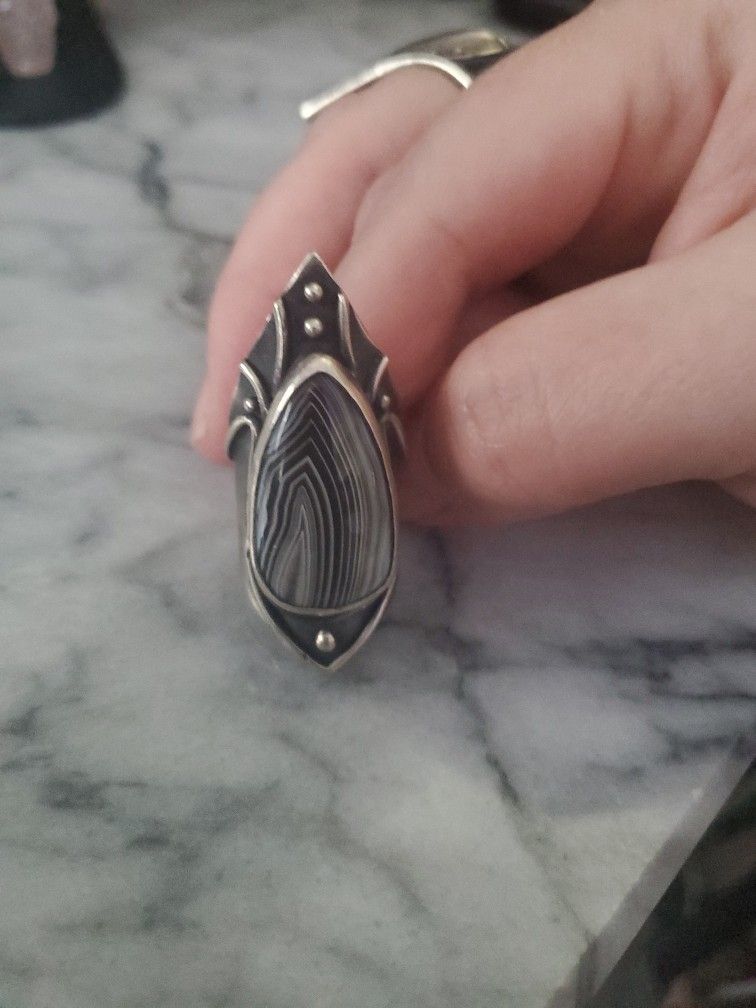 ACID QUEEN JEWELRY STERLING SILVER AND AGATE // SIZE 8 RING