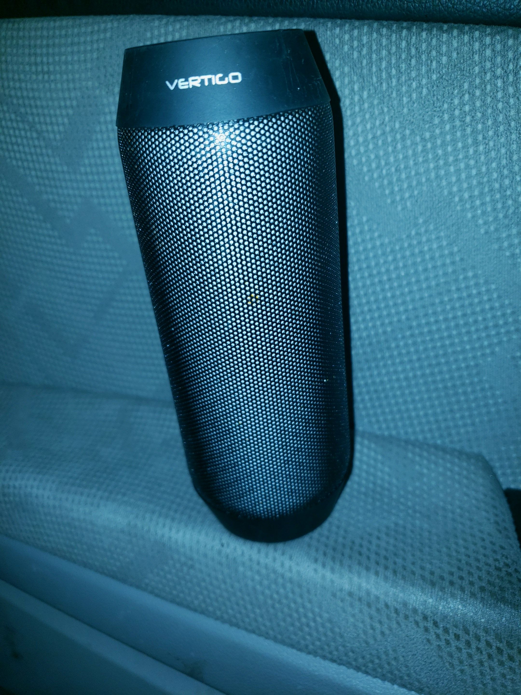 Vertigo bluetooth speaker