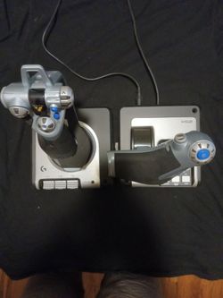Logitech G X52 Flight Stick and Throttle HOTAS