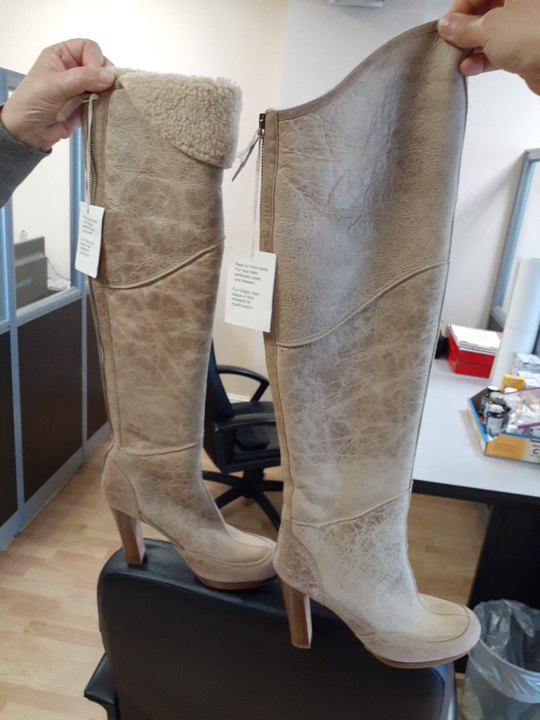 Brand New Boots (UGG) Size 9  From Lamb Fur