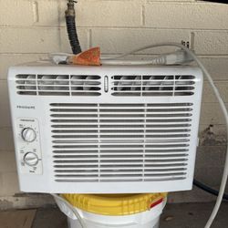 frigidaire window ac unit 
