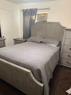Queen bed