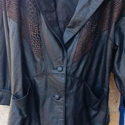 Woman's Clothing By The Bundle