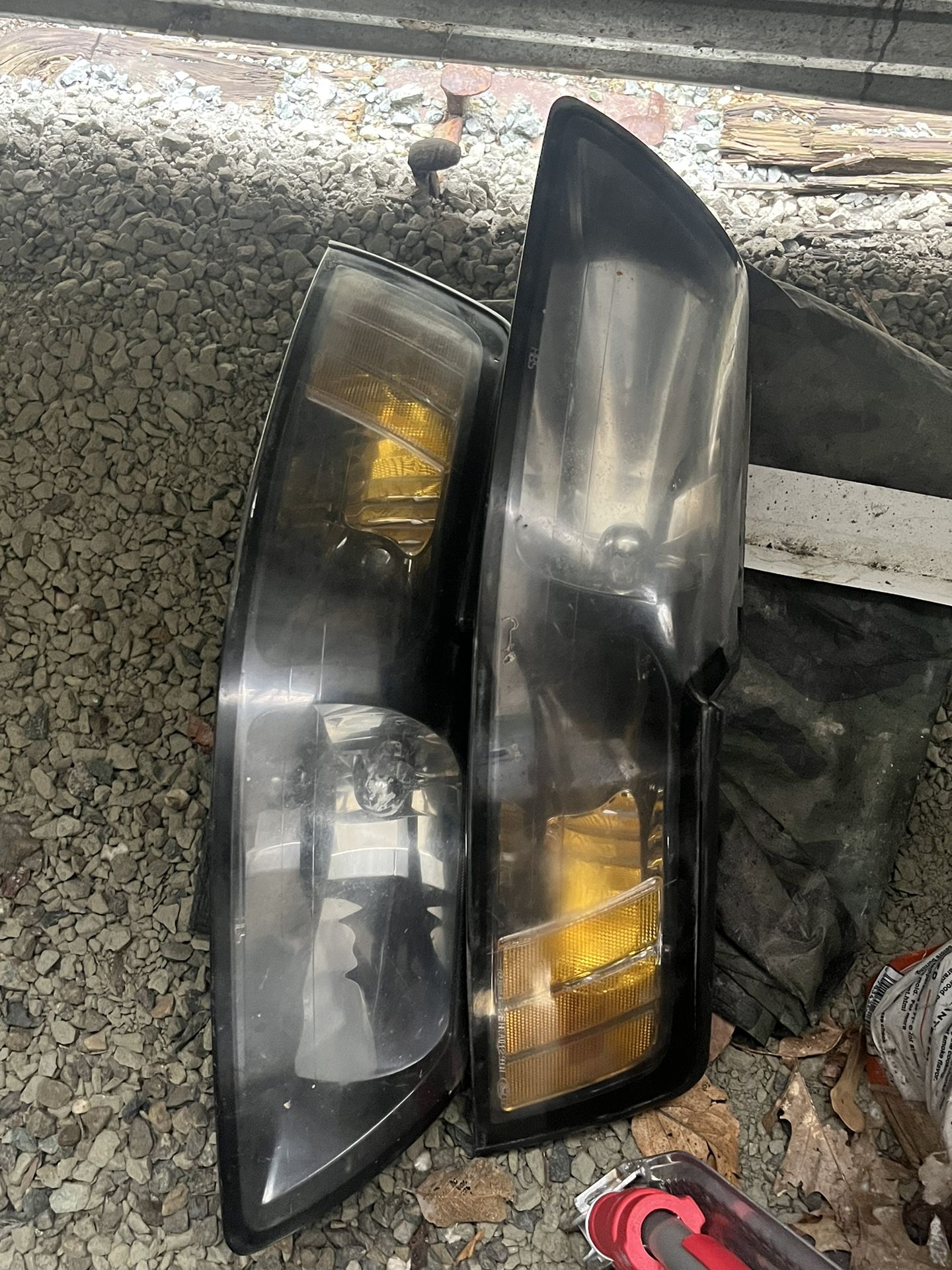 1999 to 2004 Ford Mustang Headlights