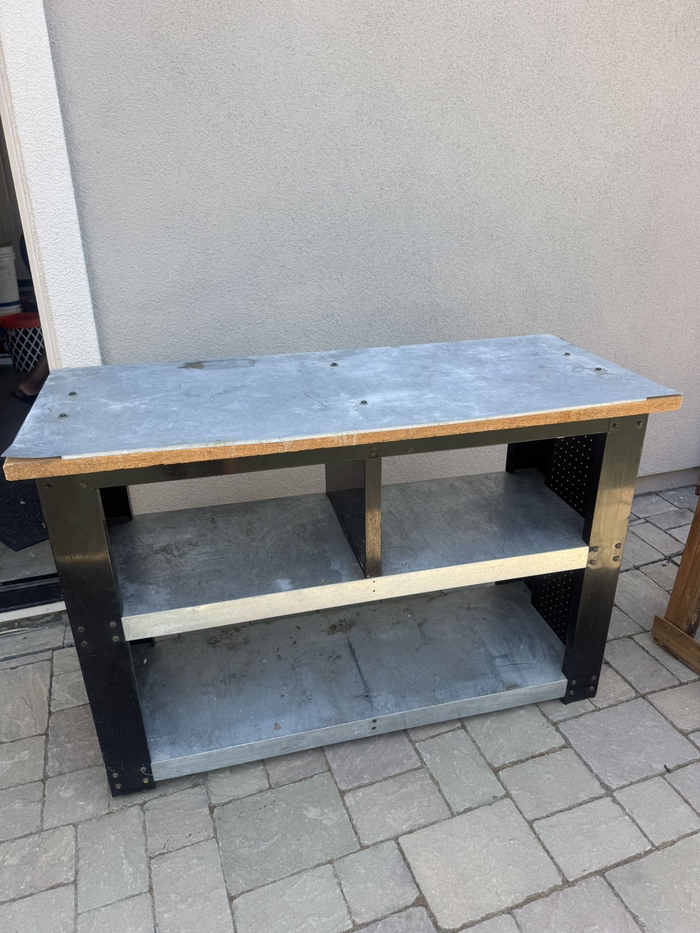 Free Work Bench