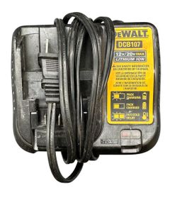DEWALT DCB107 BATTERY CHARGER *33890