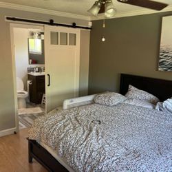 King Bed Frame - Cambrian Area San Jose 