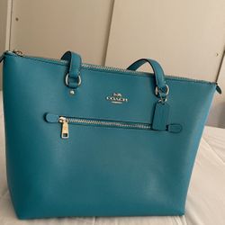 Coach, Bags, New Coach Gallery Tote Bag