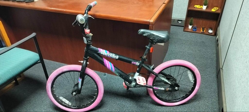 Girls 18-in bike