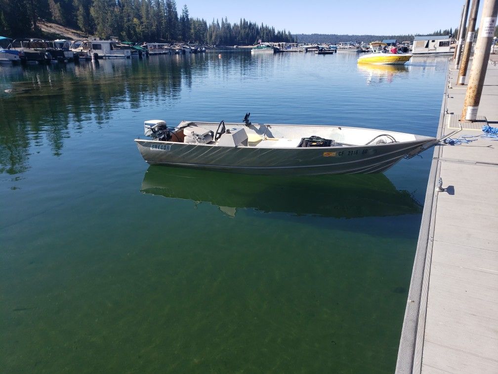 Photo 14ft Gregor Aluminum Boat