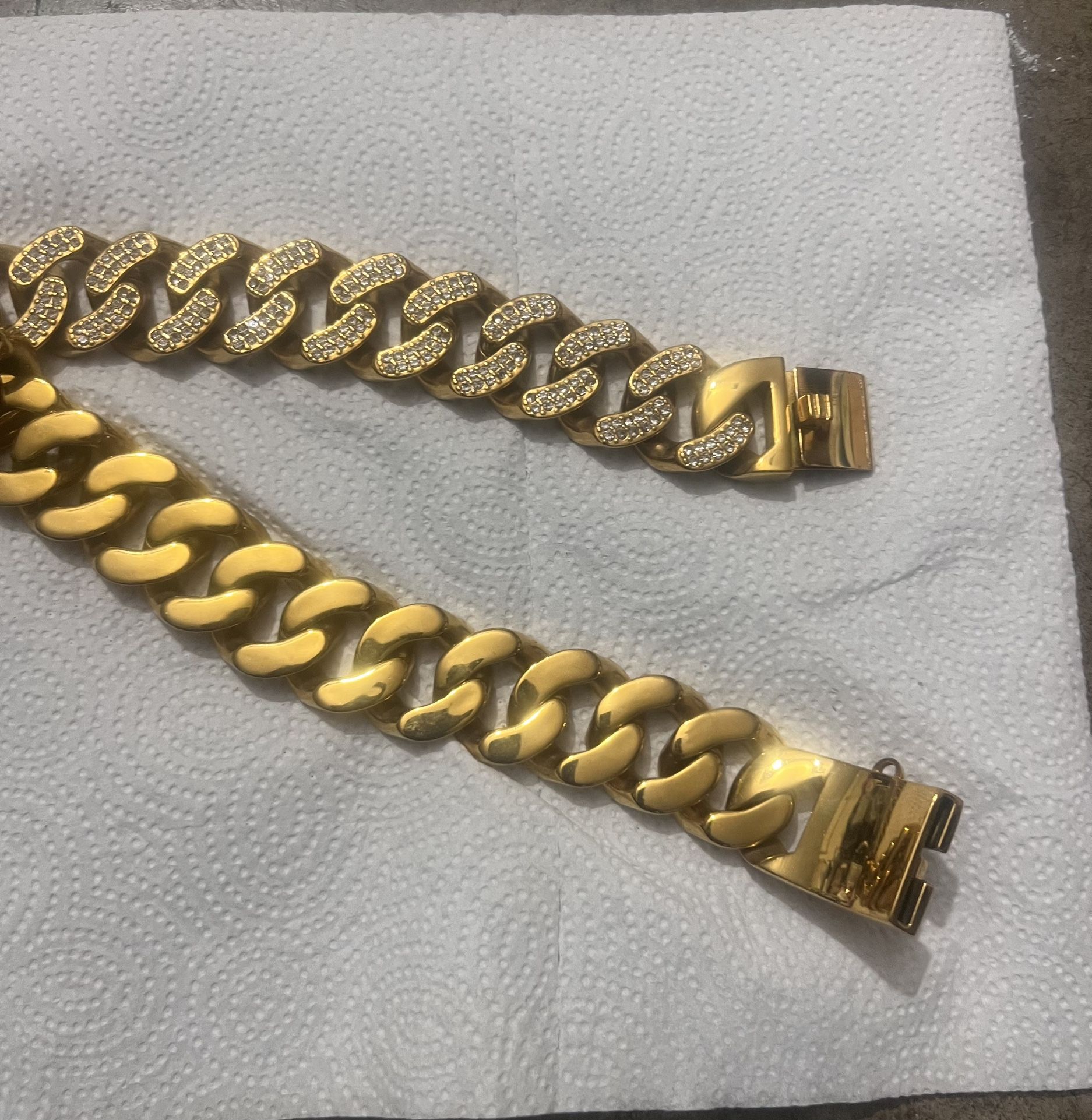 DOG CHAIN