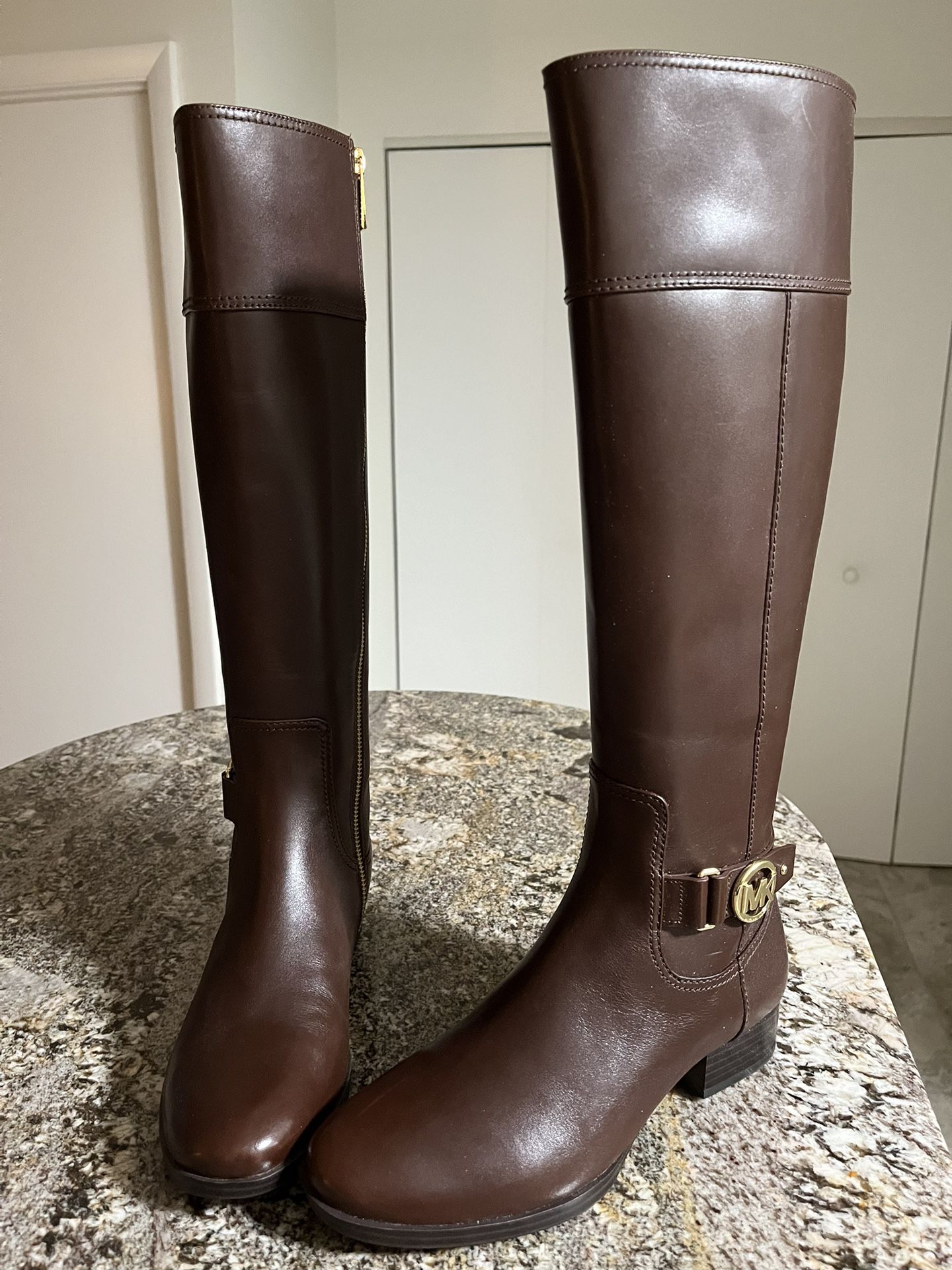 New Women’s Michael kors boots 