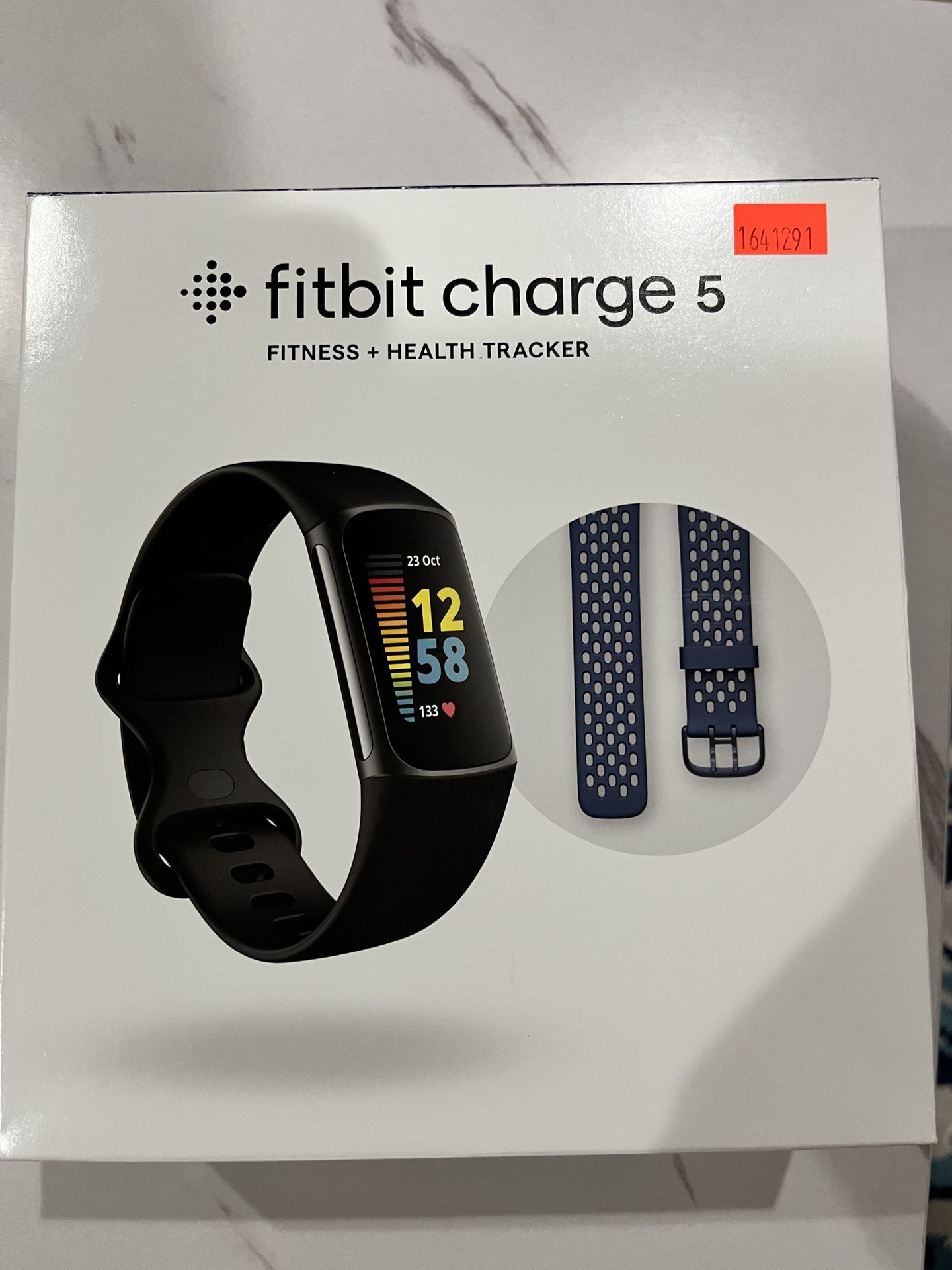 Fitbit charge 5 Like new With Extra Sports Band