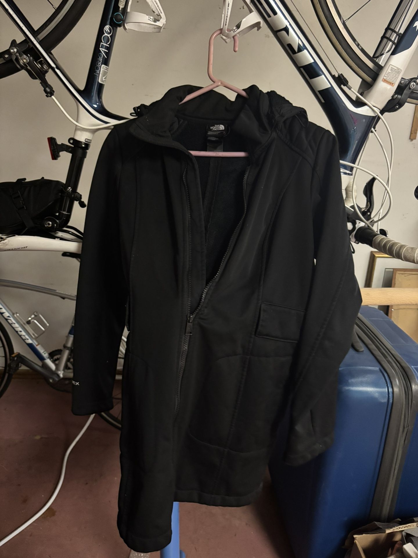LOW PRICE MOVING- NORTH FACE $290 + TAX RETAIL WOMENS BLACK WATERPROOF TRENCH COAT