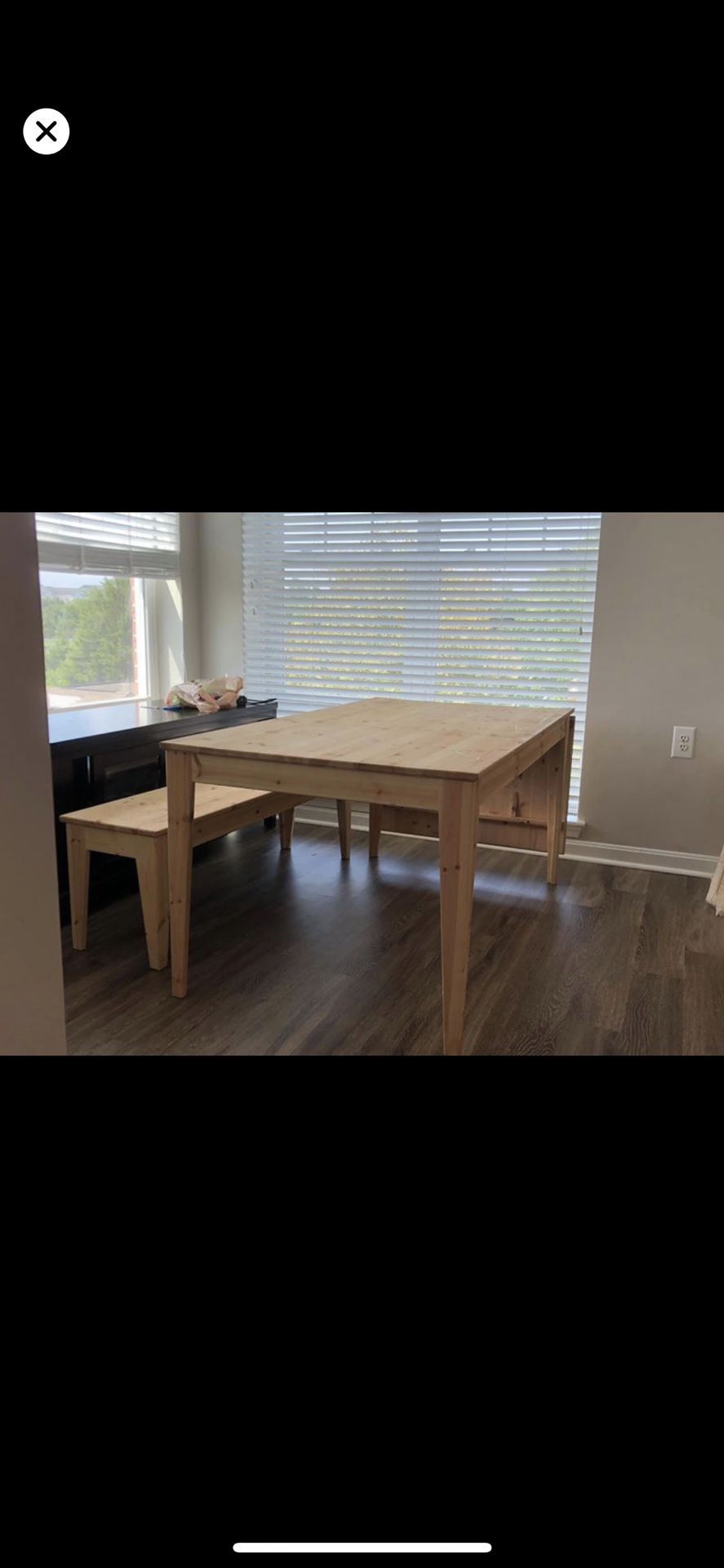 Dining table (comes with 4 chairs)