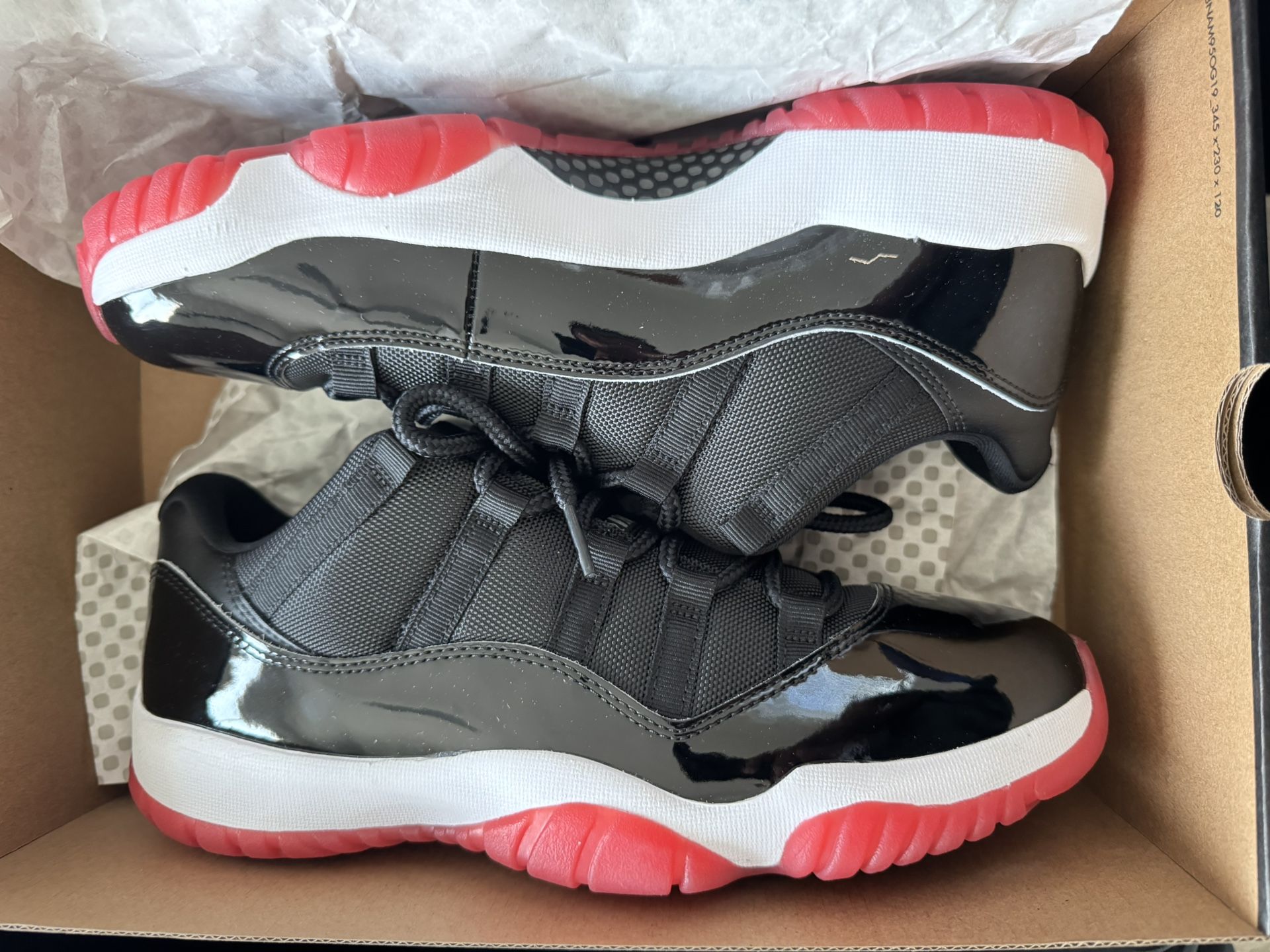 Jordan Bred 11s Low Size 10.5