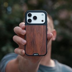 iPhone 17 Pro Max Case - Mous Limitless Walnut