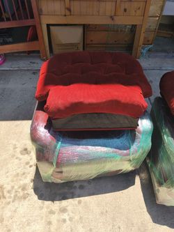 Two lazy boy recliners