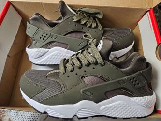 Nike Air Huarache Olive Green Sneakers