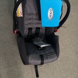 Graco Infant Car Seat