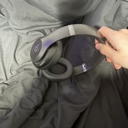 Beats Studio Pros Barely Worn