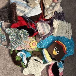 Newborn Beanies And Outfits 
