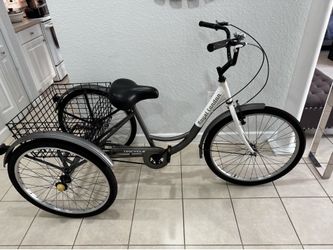 Tricycle for adult Royal London . Rim26” good condition, good tires
