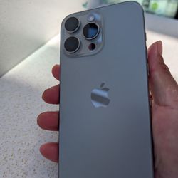 IPhone 16 Pro Max 256 Unlocked Liberado 