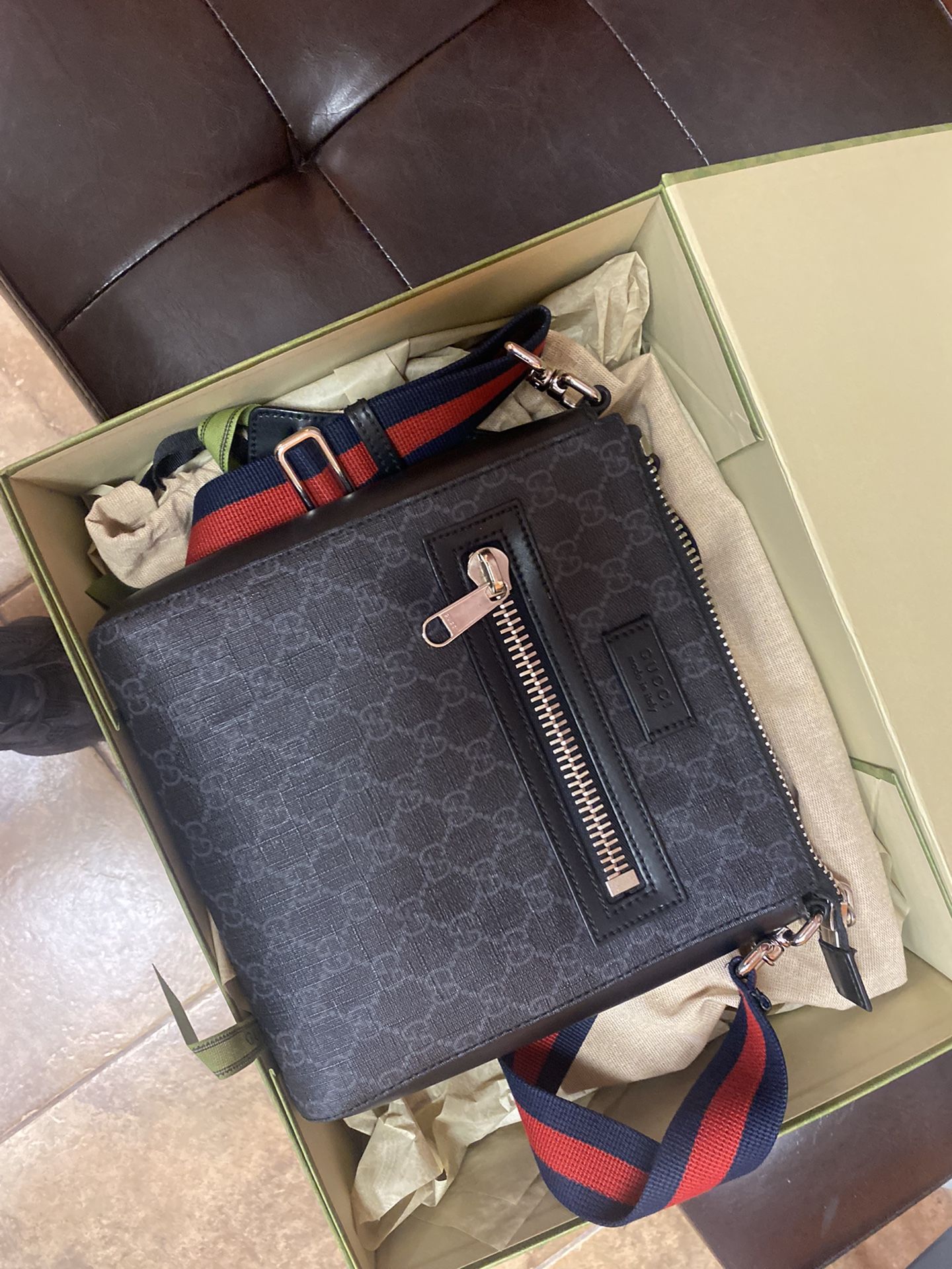 Gucci Messenger Bag mini Size
