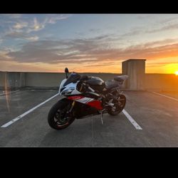 2007 Yamaha R6 Motorcycle